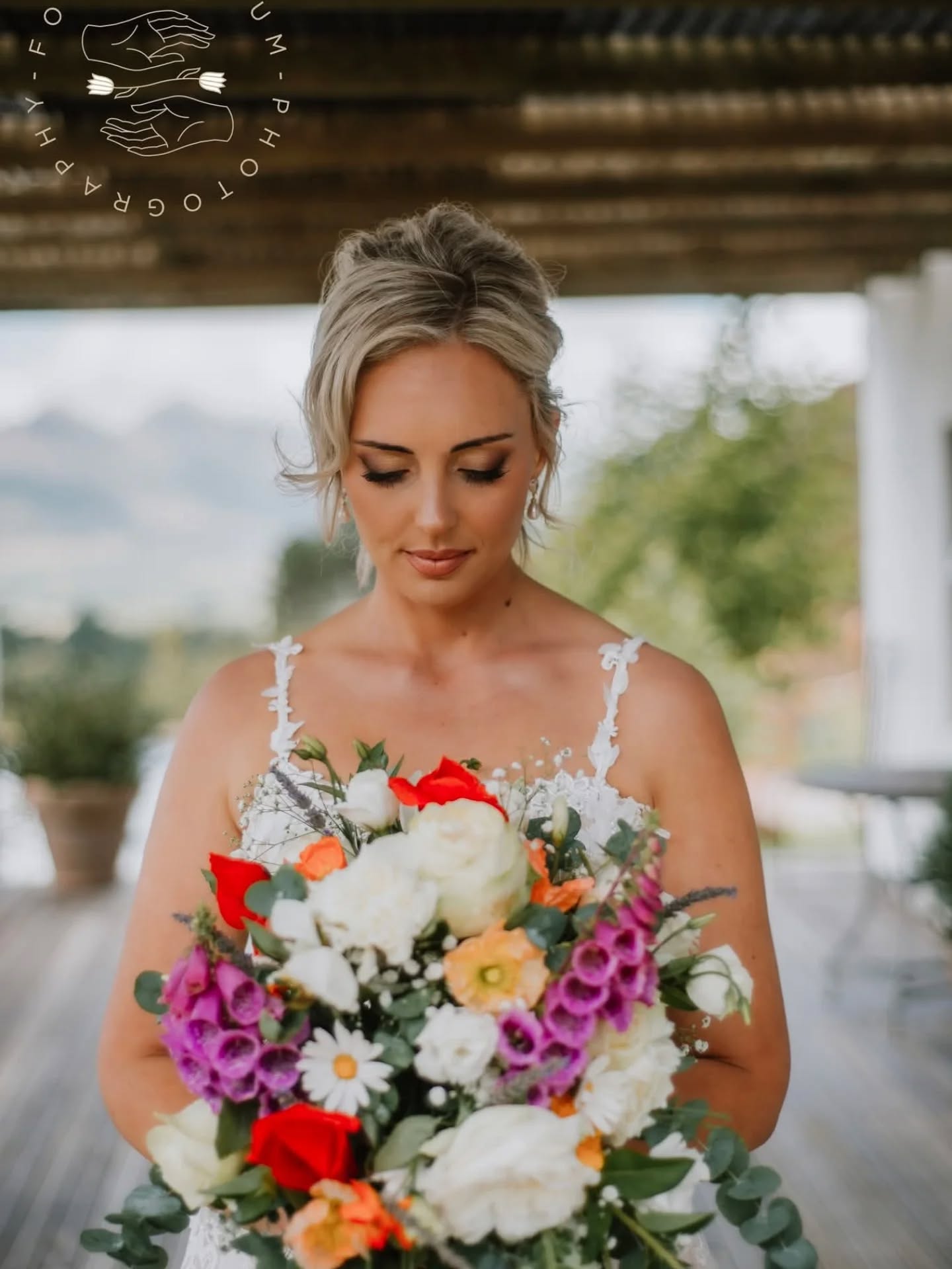 ALICIA Besters' Bridal Boutique Hire Gown