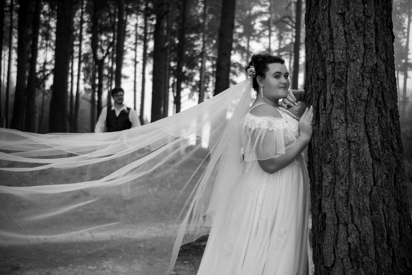 MERICHIA Besters' Bridal Boutique Hire Bridal Gown 