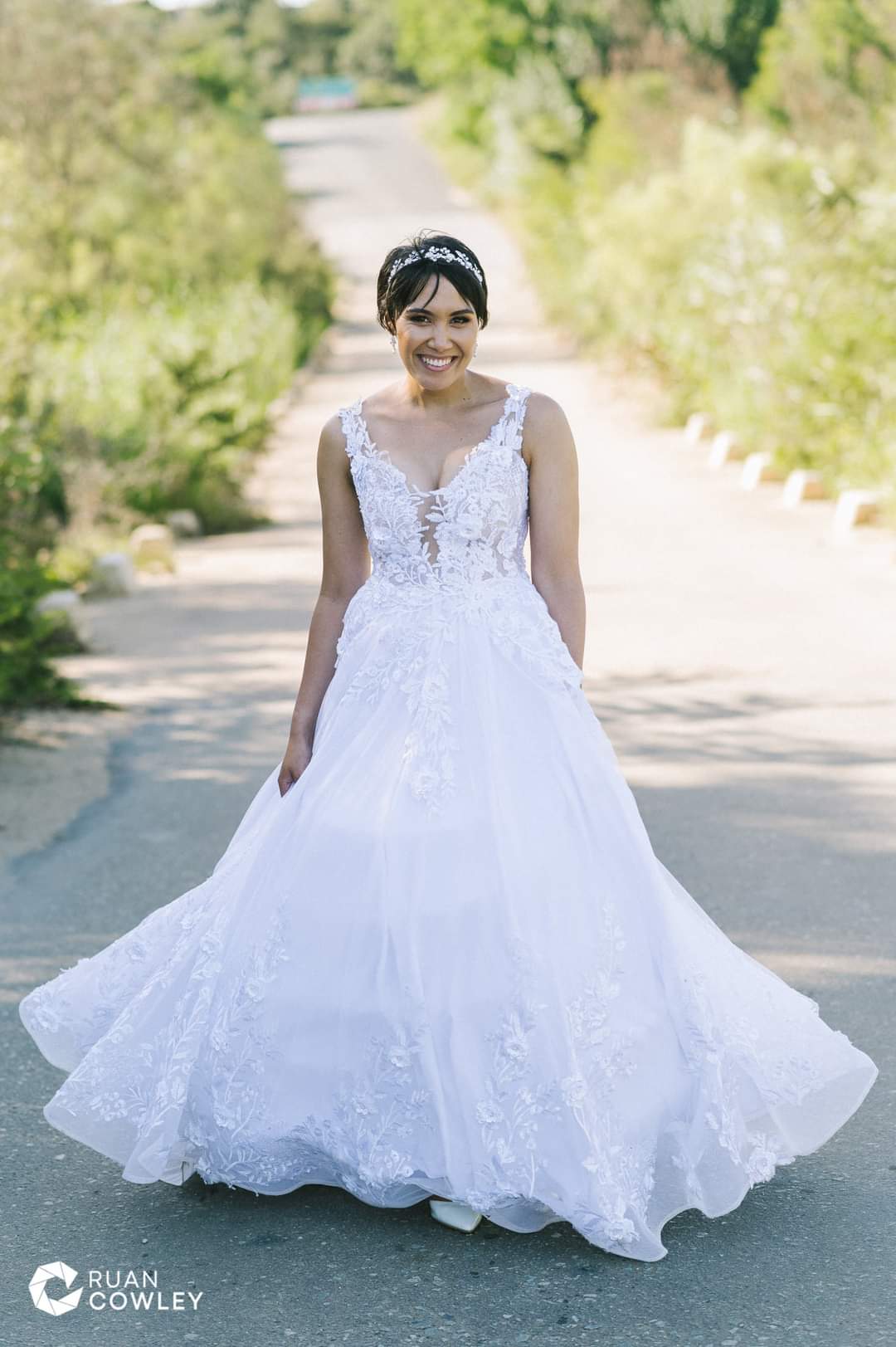 LEZANNE Besters' Bridal Boutique Hire Bridal Gown 