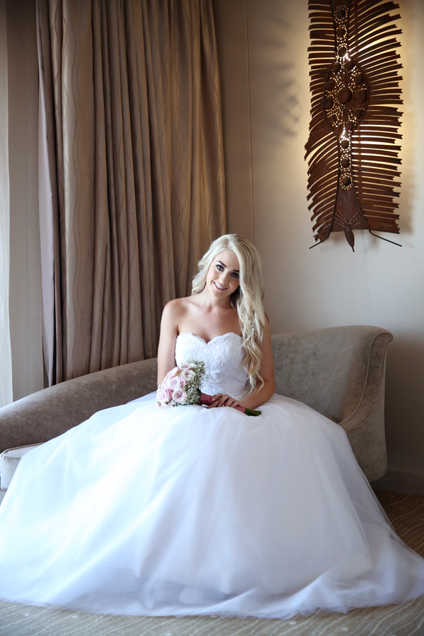 STRAPLESS TULLE BALL GOWN