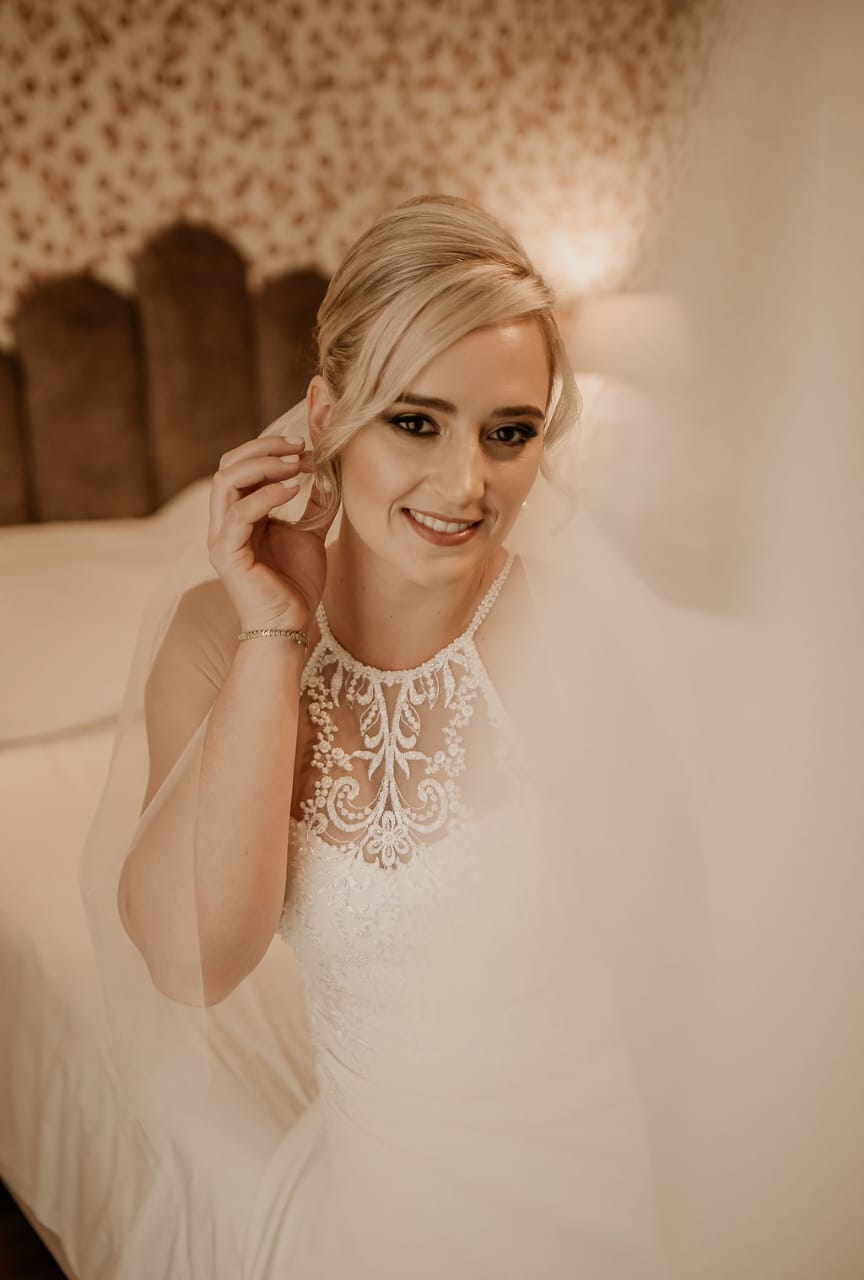 SANDRA Besters' Bridal Boutique Hire Bridal Gown 