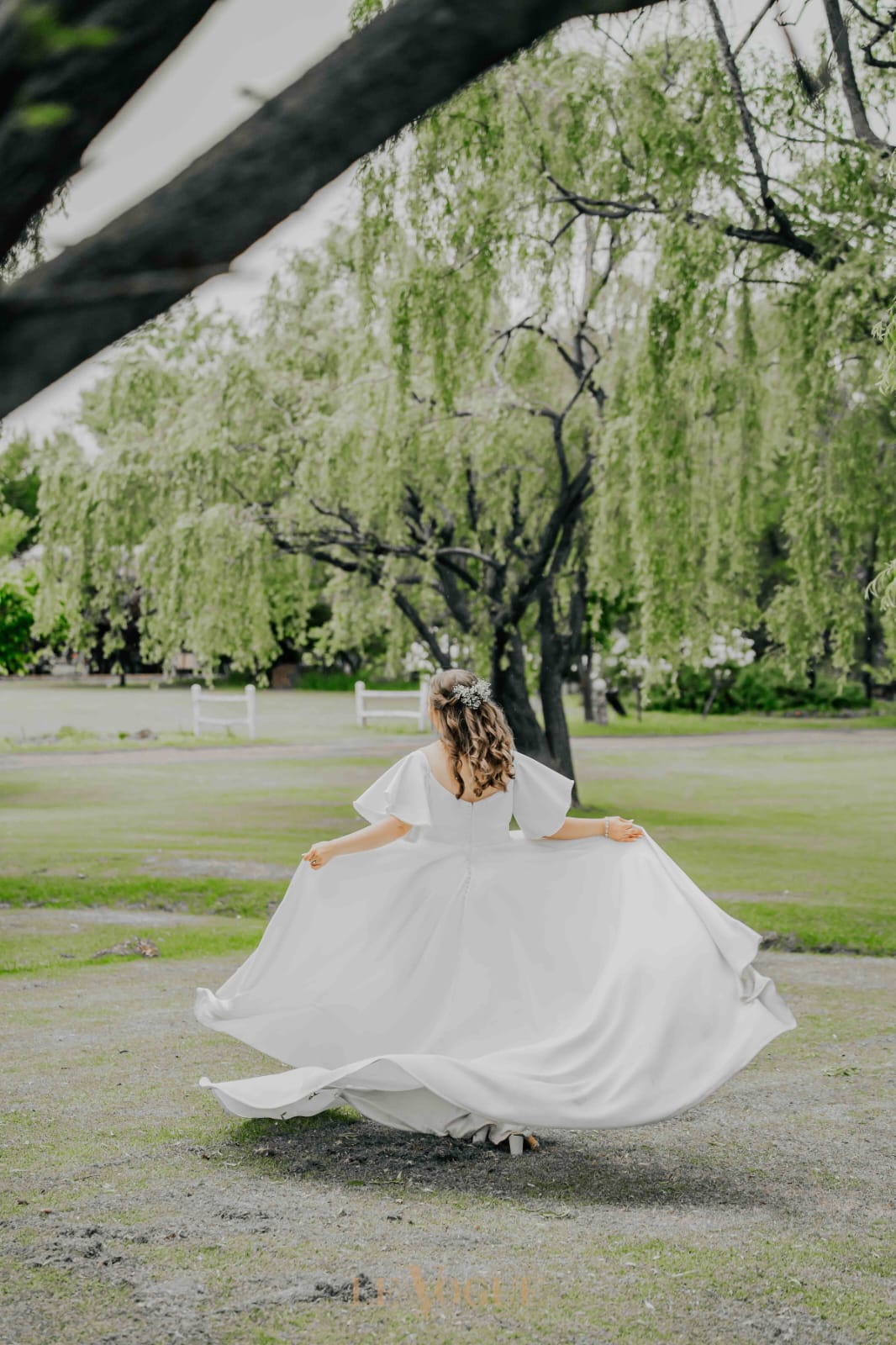 ALICIA Besters' Bridal Boutique Hire Bridal Gown